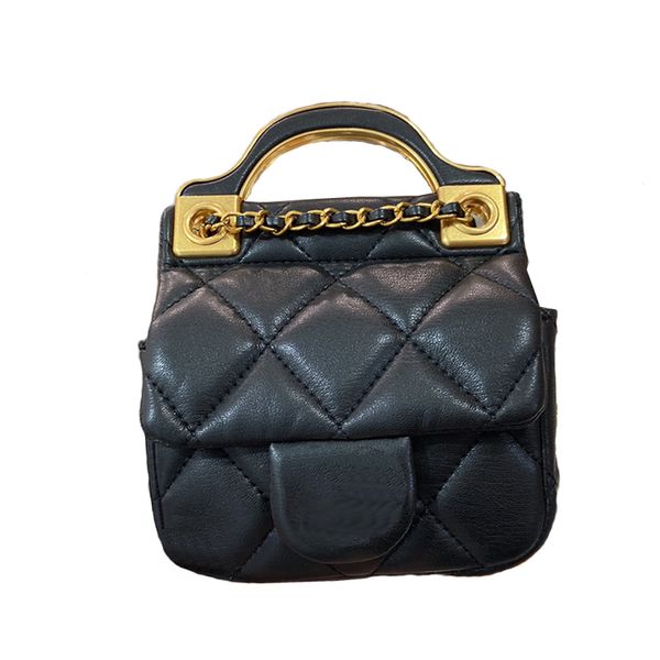 crossbody bags classic retro versatile style diamond check leather soft and delicate hand-held design exquisite and small designer bag
crossbody bags classic retro versatile style diamond check leather soft and delicate hand-held design exquisite and small designer bag