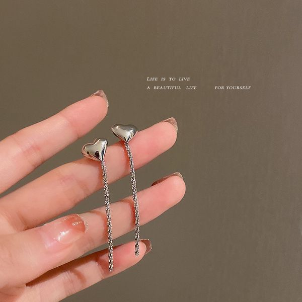 925 silver needle glossy heart-shaped sparkling tassel earrings korean ins frosty style stud earrings elegant and simple eardrop, Golden
925 silver needle glossy heart-shaped sparkling tassel earrings korean ins frosty style stud earrings elegant and simple eardrop, Golden