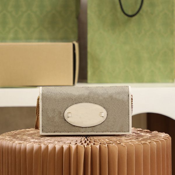 wallets designer women luxurious bag card holders designers classic purse woman leather bags france paris luxury woman purses chain wallet b, Red;black
wallets designer women luxurious bag card holders designers classic purse woman leather bags france paris luxury woman purses chain wallet b, Red;black