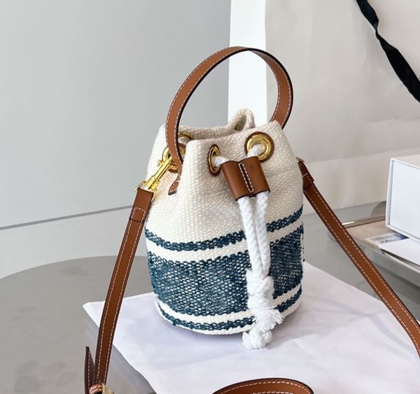 2022 new women's canvas drawstring bucket bag unique design handbag fashion retro styleletterembroidery
2022 new women's canvas drawstring bucket bag unique design handbag fashion retro styleletterembroidery