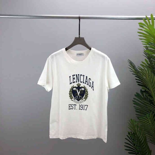 2022 eu size trendy hip-hop street fashion round neck cotton t-shirt stitching pattern men and women the same style loose brand short i764d, Black;brown
2022 eu size trendy hip-hop street fashion round neck cotton t-shirt stitching pattern men and women the same style loose brand short i764d, Black;brown