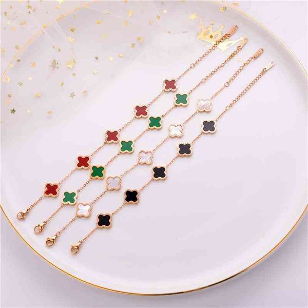lucky five flowers four leaf grass 18k rose gold mini dign bracelet korean fashion women's hand accsori, Black
lucky five flowers four leaf grass 18k rose gold mini dign bracelet korean fashion women's hand accsori, Black