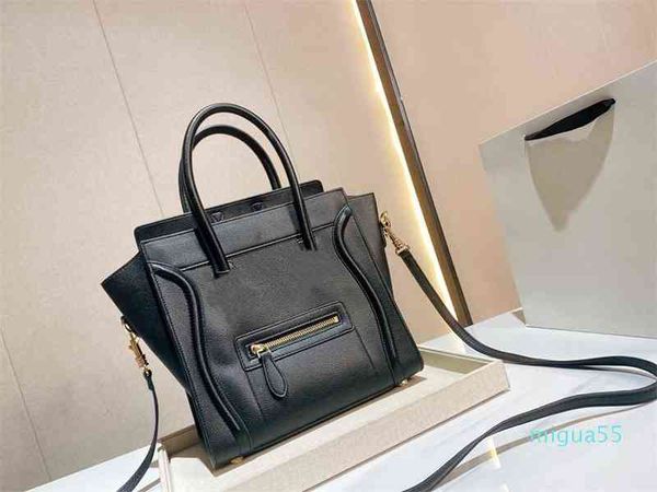 5aclassic luxury ladies trapeze casual handbag leather design one-shoulder bat bag with wrist shopping bag
5aclassic luxury ladies trapeze casual handbag leather design one-shoulder bat bag with wrist shopping bag