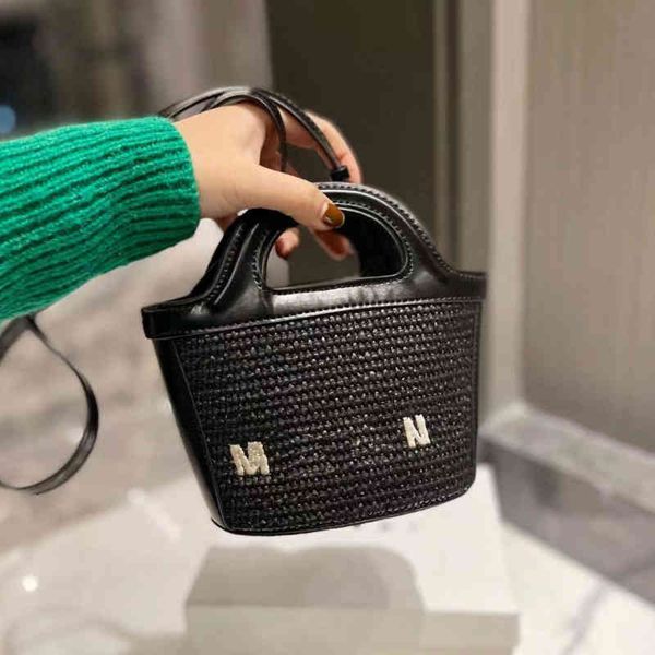 luxury designer bags mar basket women's bag woven embroidery letters one-shoulder messenger portable mens fashion handbag
luxury designer bags mar basket women's bag woven embroidery letters one-shoulder messenger portable mens fashion handbag