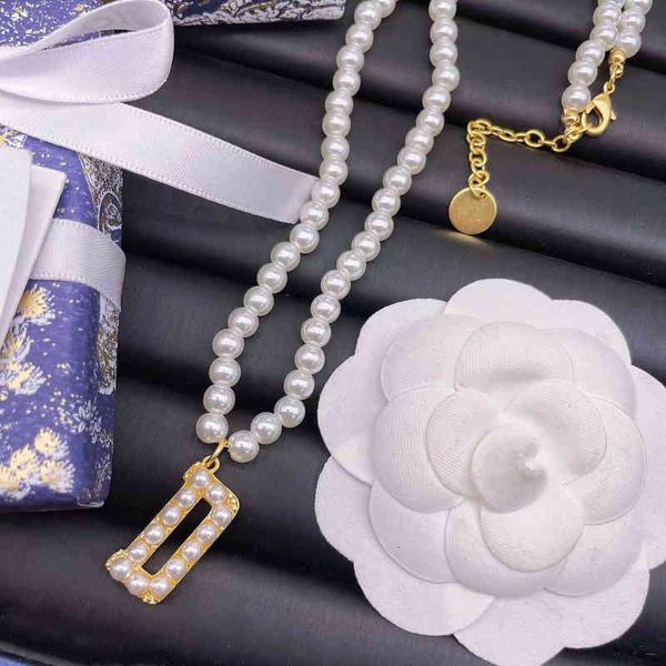 factory retail and wholesale d01 family di new cd letter pearl necklace women's light luxury style versatile personalized hand jewelry0, Golden;silver
factory retail and wholesale d01 family di new cd letter pearl necklace women's light luxury style versatile personalized hand jewelry0, Golden;silver