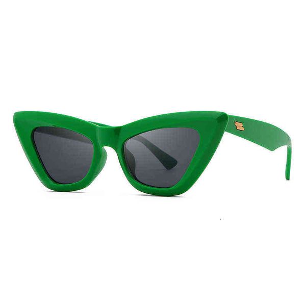 2022 super new trend polarized sunglasses fashion urban men's and women's color changing hip-hop glasses 5xqx, White;black
2022 super new trend polarized sunglasses fashion urban men's and women's color changing hip-hop glasses 5xqx, White;black