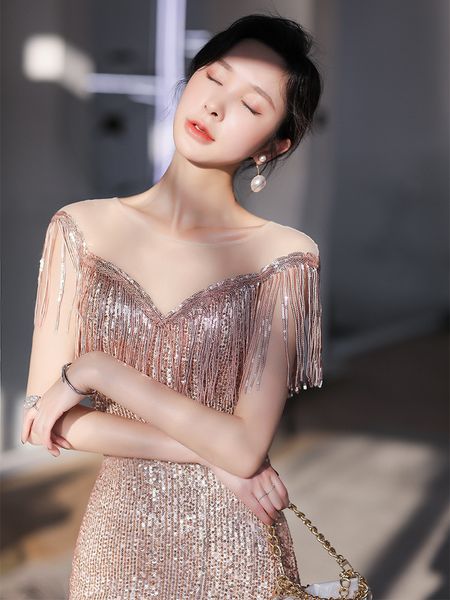 shoulder tassel evening dress female temperament queen 2021 new fishtail heavy industry host bride one piece dropshipping dress, White;black
shoulder tassel evening dress female temperament queen 2021 new fishtail heavy industry host bride one piece dropshipping dress, White;black