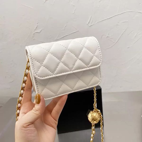 2022ss crossboy mini tiny vanity quilted bags classis flap cosmetic fanny pack crush gold ball matelasse chain luxury designer shoulder hand
2022ss crossboy mini tiny vanity quilted bags classis flap cosmetic fanny pack crush gold ball matelasse chain luxury designer shoulder hand