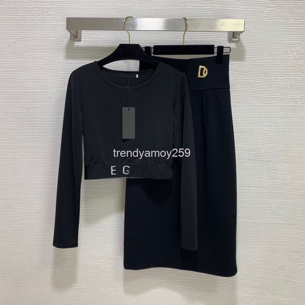 women's two piece pants 21 suit letter webbing stitching waist closing thin round neck long sleeve t-shirt roman cotton hip wrap skirt, White
women's two piece pants 21 suit letter webbing stitching waist closing thin round neck long sleeve t-shirt roman cotton hip wrap skirt, White