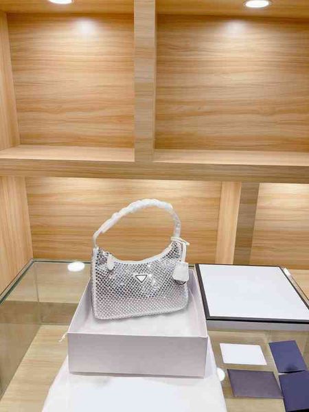 cross body bags hobo sequins tote wallet for women white handbag shoulder brand designer crossbody underarm female mobile phone purses niche
cross body bags hobo sequins tote wallet for women white handbag shoulder brand designer crossbody underarm female mobile phone purses niche