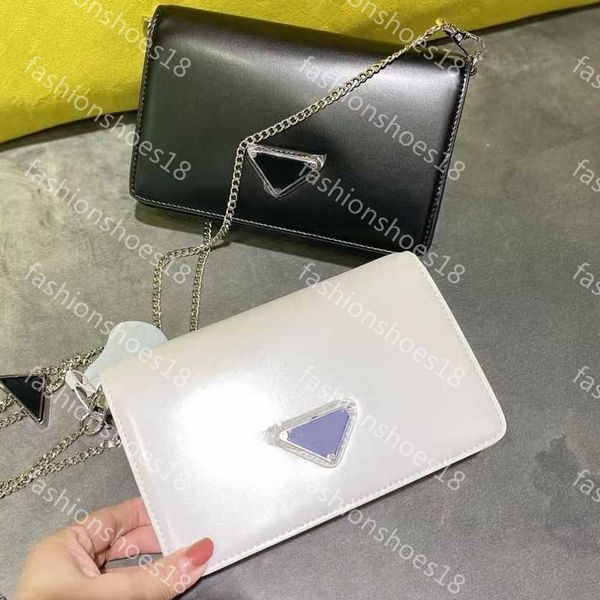 2022 mobile phone bag nylon parachute fashion messenger neck hip hop bag luxury handbags designers clutch bags purses
2022 mobile phone bag nylon parachute fashion messenger neck hip hop bag luxury handbags designers clutch bags purses