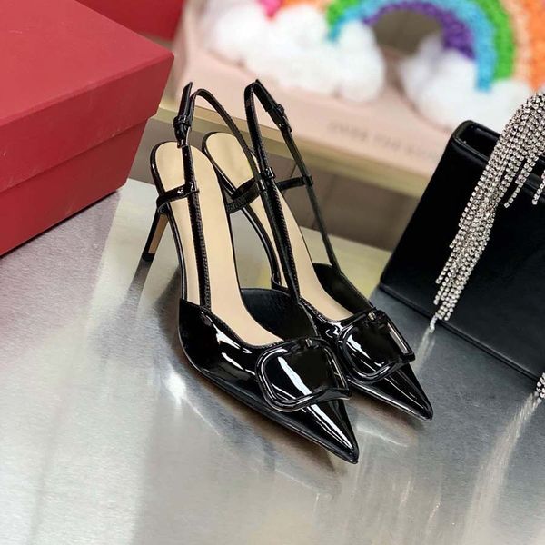 2022 designer heels shoes summer one-button, shallow heel sandals for women with pointy leather patent nude high heels, Black
2022 designer heels shoes summer one-button, shallow heel sandals for women with pointy leather patent nude high heels, Black
