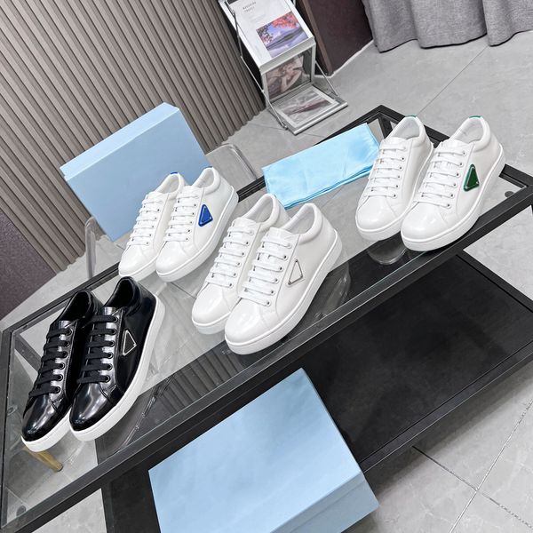 2022 luxury designer couple casual board shoes fashion runway flat soled sport small white shoe simple comfortable platform sneakers men wom
2022 luxury designer couple casual board shoes fashion runway flat soled sport small white shoe simple comfortable platform sneakers men wom
