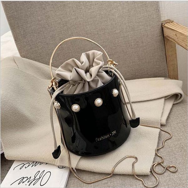 cross body women's bag 2022 wild ins patent leather cross-body fashion super fire bucket
cross body women's bag 2022 wild ins patent leather cross-body fashion super fire bucket