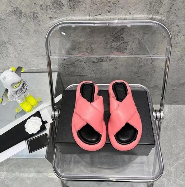 fashion designer cross printing vamp slipper candy color flat bottom summer outdoor luxury brand sandal fashion women leisure antiskid sand, Black
fashion designer cross printing vamp slipper candy color flat bottom summer outdoor luxury brand sandal fashion women leisure antiskid sand, Black