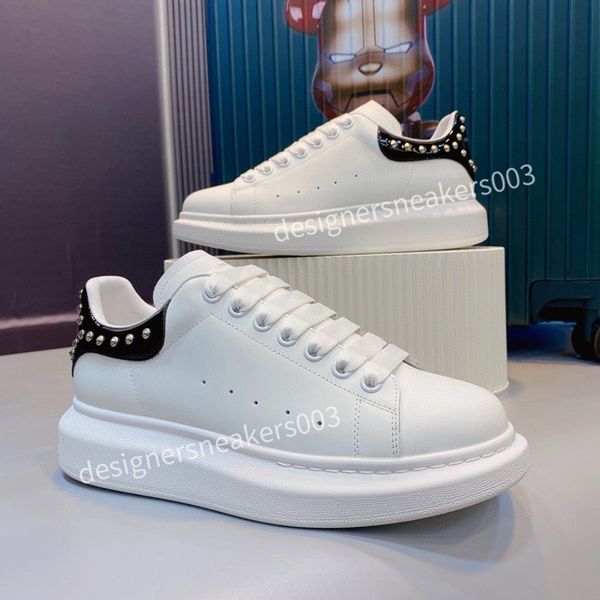 2022 designer men casual shoes leather middle suede shoetrainers printing embossed grained platform rubber sneakers size35-44, Black
2022 designer men casual shoes leather middle suede shoetrainers printing embossed grained platform rubber sneakers size35-44, Black