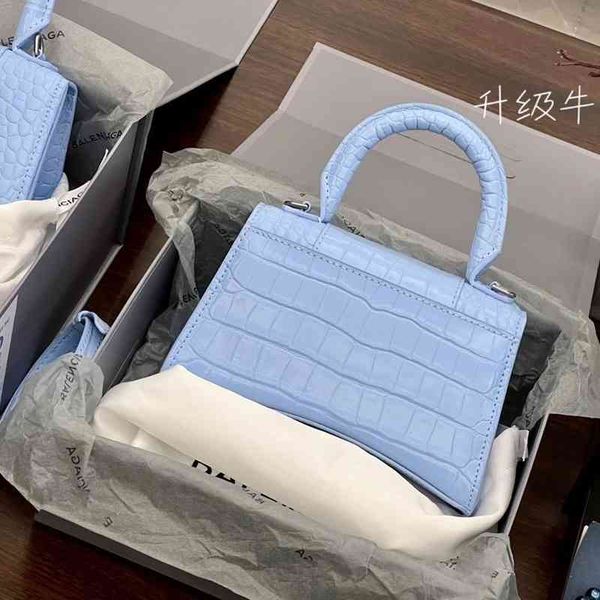 factory direct sale 2022 new hourglass advanced feeling cow leather hand-held single shoulder msenger shaped women's designer bag
factory direct sale 2022 new hourglass advanced feeling cow leather hand-held single shoulder msenger shaped women's designer bag