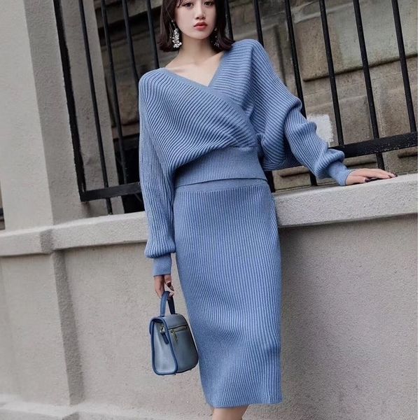 cbafu spring bling knitted 2 piece set women lantern sleeve v neck sweater elastic waist knitted skirt female sweater suit n945 y200110, White
cbafu spring bling knitted 2 piece set women lantern sleeve v neck sweater elastic waist knitted skirt female sweater suit n945 y200110, White
