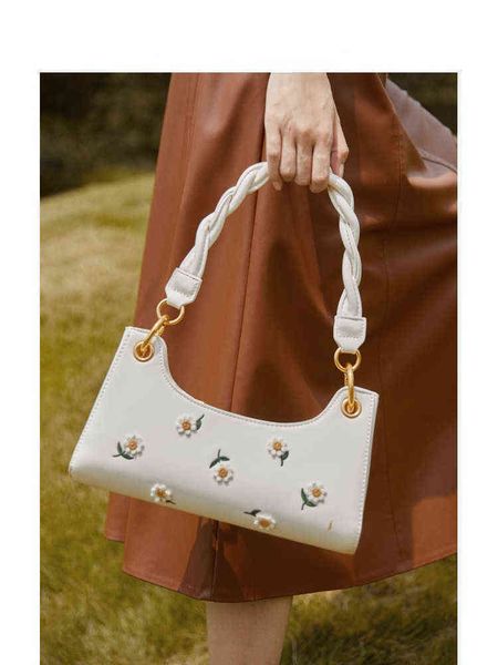 nxy evening bag little daisy embroidered flower underarm hand carrying shoulder women all match messenger 0602
nxy evening bag little daisy embroidered flower underarm hand carrying shoulder women all match messenger 0602