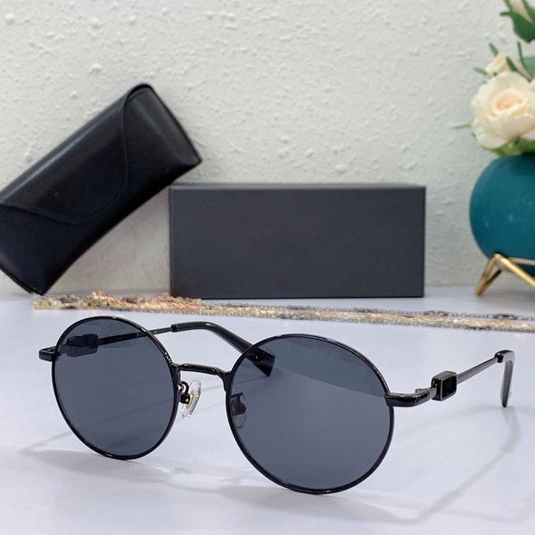 sunglasses for woman and mens 2022 designer retro summer 3321 anti-ultraviolet driving fishing fashion random box, White;black
sunglasses for woman and mens 2022 designer retro summer 3321 anti-ultraviolet driving fishing fashion random box, White;black