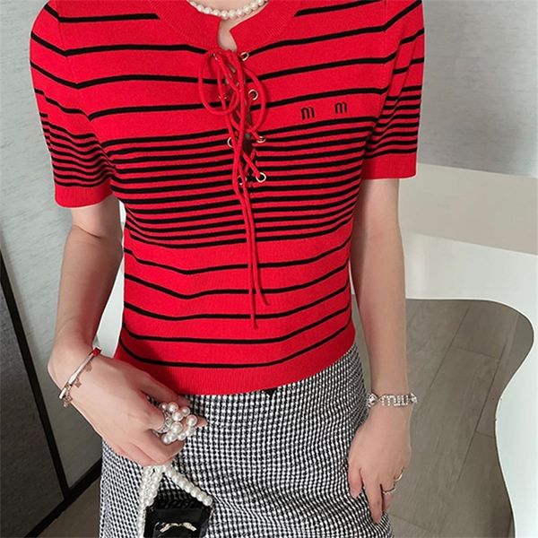 women's knits & tees spring / summer 22 striped lace up v-neck knitted long sleeved british academy temperament letter embroidery wool, White
women's knits & tees spring / summer 22 striped lace up v-neck knitted long sleeved british academy temperament letter embroidery wool, White