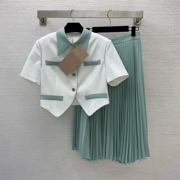 420 2022 spring summer brand same style two pieces sets lapel neck black green empire short sleeve women's two piece short pants weini, White
420 2022 spring summer brand same style two pieces sets lapel neck black green empire short sleeve women's two piece short pants weini, White