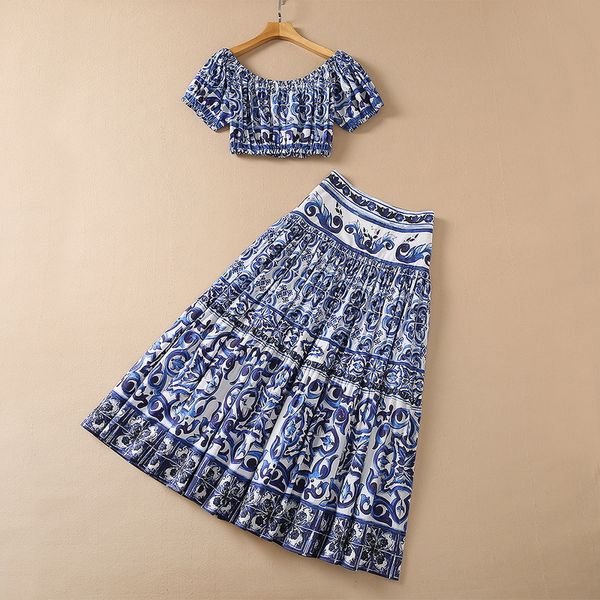european and american women's summer 2022 new short sleeves a line collar t-shirt cotton court print pleated skirt fashion suit, White
european and american women's summer 2022 new short sleeves a line collar t-shirt cotton court print pleated skirt fashion suit, White