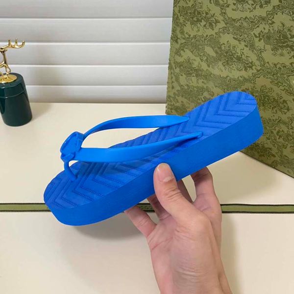 ladies slippers designer sandals 2022 spring/summer new flip-flops double g clip-on beach men's and women's same style sandals cou, Black
ladies slippers designer sandals 2022 spring/summer new flip-flops double g clip-on beach men's and women's same style sandals cou, Black