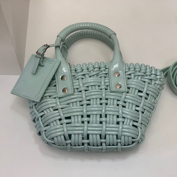 woven hollow handbag ladies crossbody leather tote bag fashion designer detachable strap sweet cool vintage large capacity shoulder bag
woven hollow handbag ladies crossbody leather tote bag fashion designer detachable strap sweet cool vintage large capacity shoulder bag