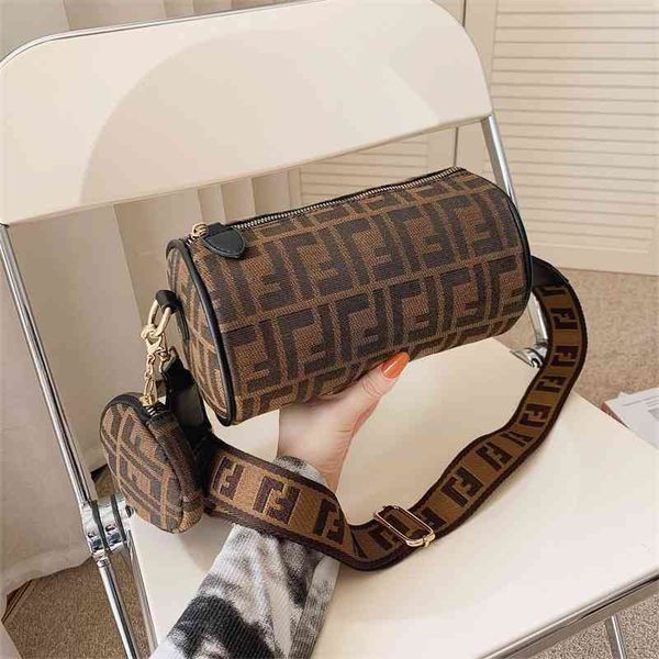 70% factory online sale spring bag wide shoulder belt simple cylinder pillow old flower boston single
70% factory online sale spring bag wide shoulder belt simple cylinder pillow old flower boston single
