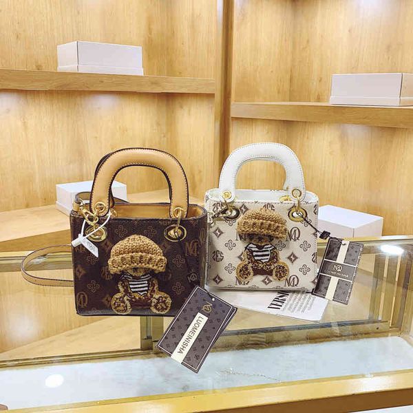 princess diana women's 2022 new printed hand texture fashion messenger bag shoulder bag luxury designer
princess diana women's 2022 new printed hand texture fashion messenger bag shoulder bag luxury designer