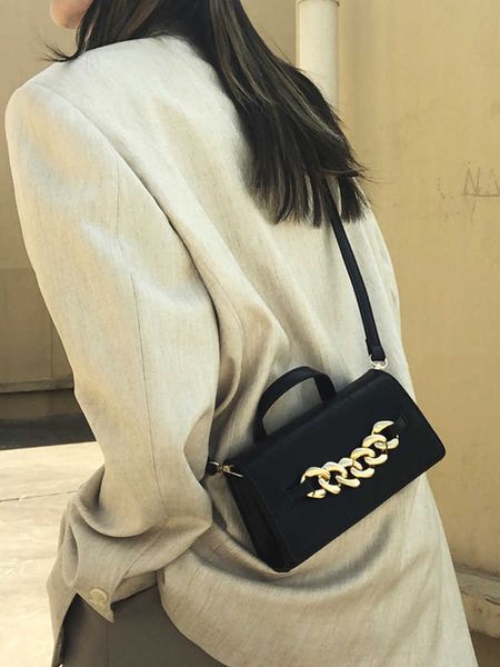 bag 2021 new fashion leisure small square bag foreign style versatile chain decoration single shoulder messenger bag handbag women
bag 2021 new fashion leisure small square bag foreign style versatile chain decoration single shoulder messenger bag handbag women