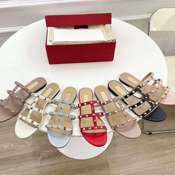 2022 designer sandal wholesale brand woman slider summer high heel luxury casual shoes women leather alphabet beach shoes, Black
2022 designer sandal wholesale brand woman slider summer high heel luxury casual shoes women leather alphabet beach shoes, Black