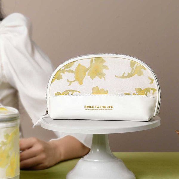 new concealed semi-circular cosmetic bag travel waterproof storage bag business wash cosmetic
new concealed semi-circular cosmetic bag travel waterproof storage bag business wash cosmetic
