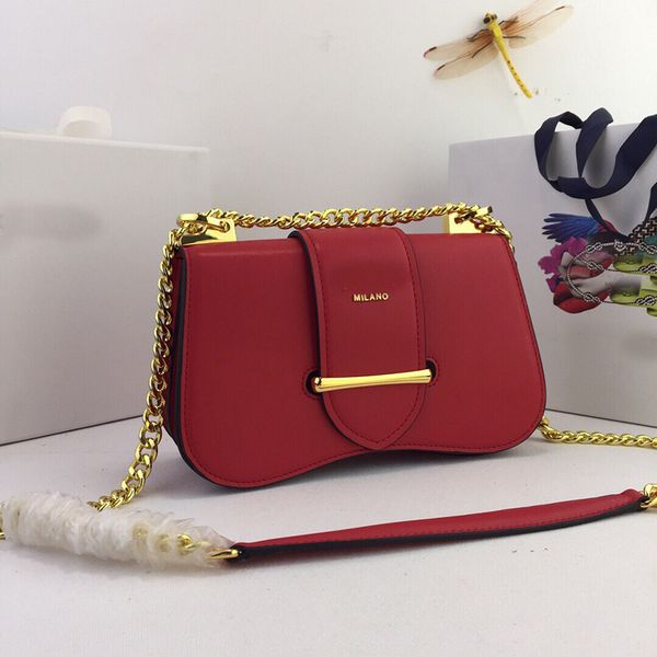 chain shoulder bag handbags women classic cross body bags imported sheepskin lining hardware internal compartment evening purses mobile phon
chain shoulder bag handbags women classic cross body bags imported sheepskin lining hardware internal compartment evening purses mobile phon