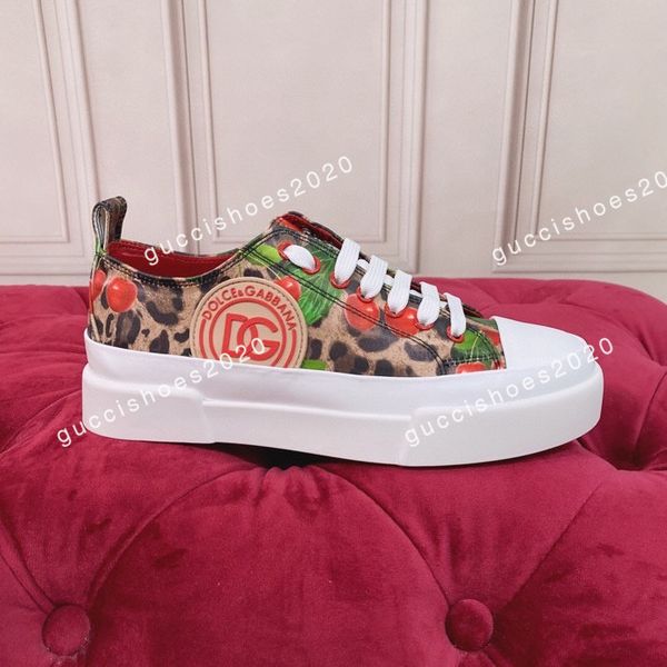 women men sneakers shoes grosgrain ribbon retro sneakers ladies flowers multicolor neoprene leather party wedding shoes size35-41, Black;red
women men sneakers shoes grosgrain ribbon retro sneakers ladies flowers multicolor neoprene leather party wedding shoes size35-41, Black;red