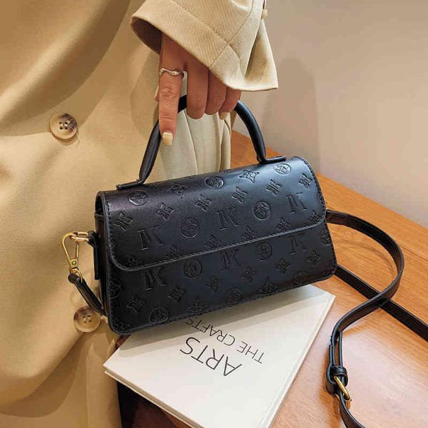 2022 factory wholesale new western style women's armpit net red bag new fashion portable oblique span single shoulder solid color small
2022 factory wholesale new western style women's armpit net red bag new fashion portable oblique span single shoulder solid color small