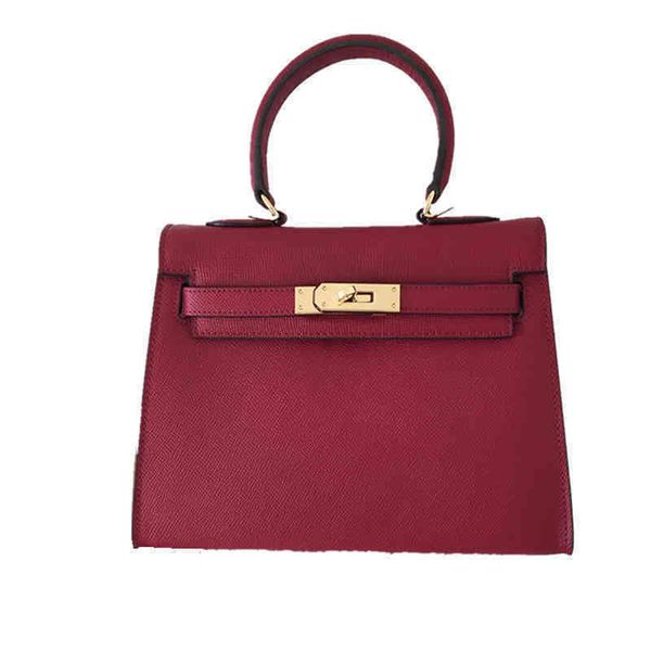 classic designer handbags star's 2022 leather bag small hand print portable one shoulder cross mini bridal
classic designer handbags star's 2022 leather bag small hand print portable one shoulder cross mini bridal