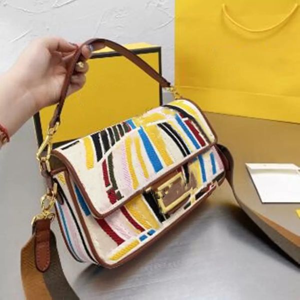 classic women evening bags fashion designer envelope flap letter embroidery handbags purses small genuine leather shoulder clutch crossbody
classic women evening bags fashion designer envelope flap letter embroidery handbags purses small genuine leather shoulder clutch crossbody