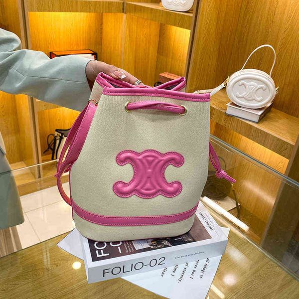2022 factory online export fashion design handbag messenger bag shoulder 2022 new arc de bucket portable canvas with leather women's le
2022 factory online export fashion design handbag messenger bag shoulder 2022 new arc de bucket portable canvas with leather women's le