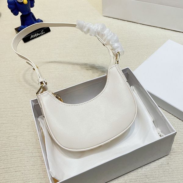 women underarm bag luxury designer shoulder bag half moon multicolor fashion wallet wholesale
women underarm bag luxury designer shoulder bag half moon multicolor fashion wallet wholesale