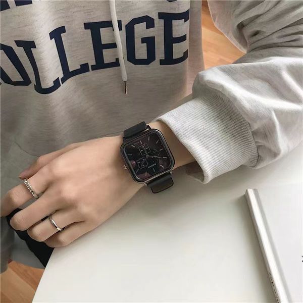 luxury womens watches designer watch schoolgirl party korean version simple fashion sports square transparent quartz women watchh grh, Slivery;golden
luxury womens watches designer watch schoolgirl party korean version simple fashion sports square transparent quartz women watchh grh, Slivery;golden
