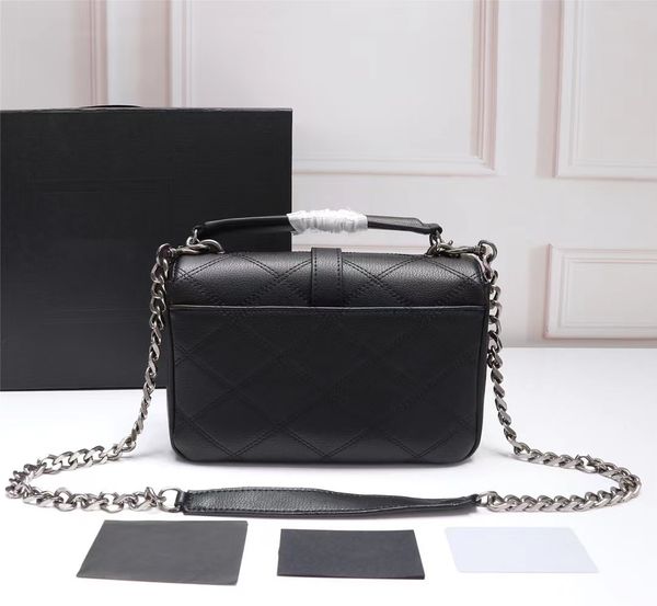 luxurys fashion designers shoulder crossbody bags women handbags purses classic gold chain real leather quilted clutch small bag
luxurys fashion designers shoulder crossbody bags women handbags purses classic gold chain real leather quilted clutch small bag