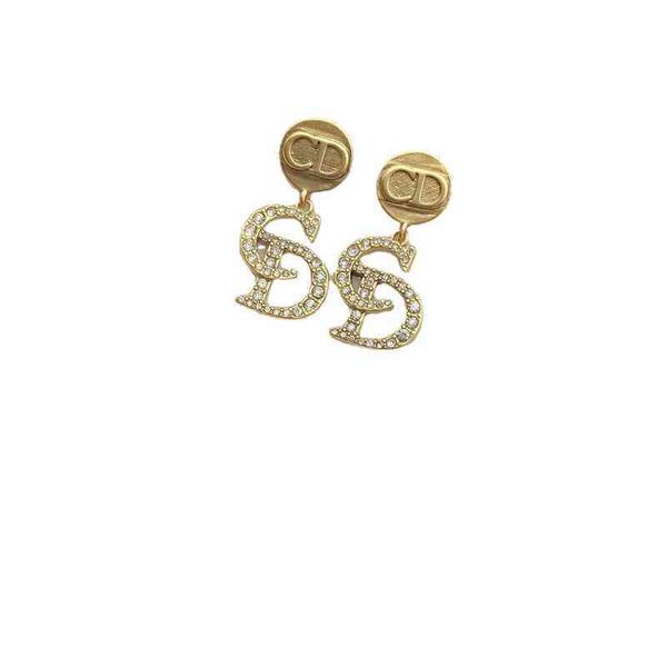 88% off wholesale store family family round full diamond star net red same feminine versatile earrings, Golden
88% off wholesale store family family round full diamond star net red same feminine versatile earrings, Golden