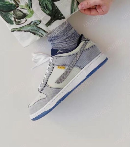 2022 new color authentic outdoor shoes women sneakers pistachio retro skateboard shoes running dj9649-401 dress shoe, Black
2022 new color authentic outdoor shoes women sneakers pistachio retro skateboard shoes running dj9649-401 dress shoe, Black