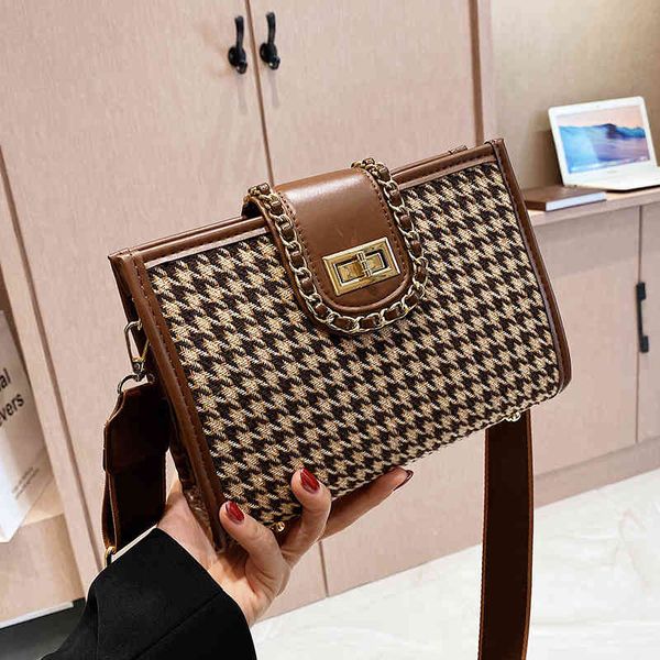 autumn winter super new women's msenger lattice small 2022 luxury brand fashion design versatile ladies bags
autumn winter super new women's msenger lattice small 2022 luxury brand fashion design versatile ladies bags