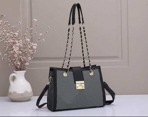 women shoulder bags luxury onthego handbag brand luxury designers leather crossbody crossbody bag ladies chain purse shopping pocket axillar
women shoulder bags luxury onthego handbag brand luxury designers leather crossbody crossbody bag ladies chain purse shopping pocket axillar
