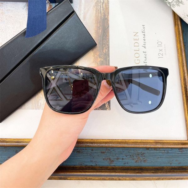 sunglasses fashion box star net red same uv proof driver sunglasses tagsu, White;black
sunglasses fashion box star net red same uv proof driver sunglasses tagsu, White;black