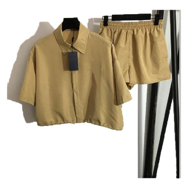 2022 designers womens tracksuits spring and summernew suit chest letter triangle short ssleeved shirt shorts quality women fashion clothes, Gray
2022 designers womens tracksuits spring and summernew suit chest letter triangle short ssleeved shirt shorts quality women fashion clothes, Gray