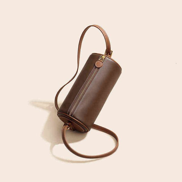 designers bags barrel bag pillow 2022 new niche design, versatile contrast color single shoulder messenger bag cylinder women's
designers bags barrel bag pillow 2022 new niche design, versatile contrast color single shoulder messenger bag cylinder women's